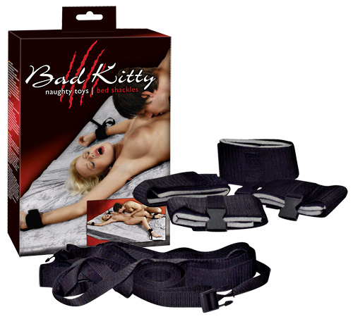 Set costrittivo per il letto
